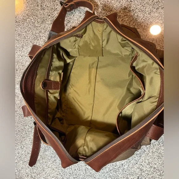 Buffalo Jackson brown leather Medium duffle/ travel bag